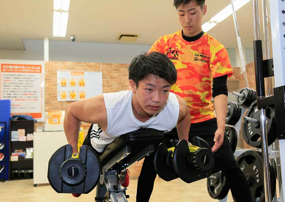 トレーニングだけではなく徹底した食事・栄養指導で結果を重視します